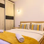 Jad - Isaran & Maurer Apartment