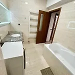 Jad - Isaran & Maurer Apartment Brasov